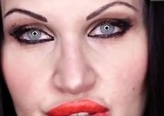 MILF Rough Lesbian Close-Up