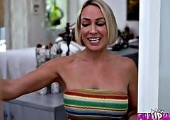 Big Tits MILF Melanie Monroe Gets Creampied
