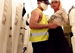 Horny construction worker fucks with mature tranny